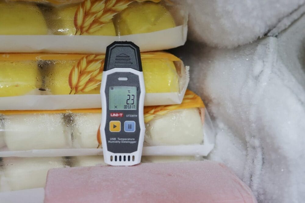 دیتالاگر یونی تی مدل UNI-T UT-330THC عصرتولز