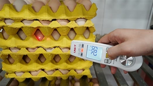 ترمومتر نفوذی یونی تی مدل UNI-T A63 عصرتولز